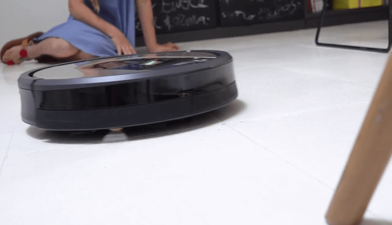 Roomba il robot aspirapolvere intelligente