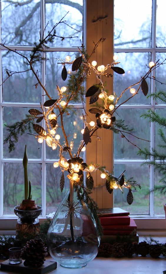 Come usare le lucine di Natale non solo a Natale ramo