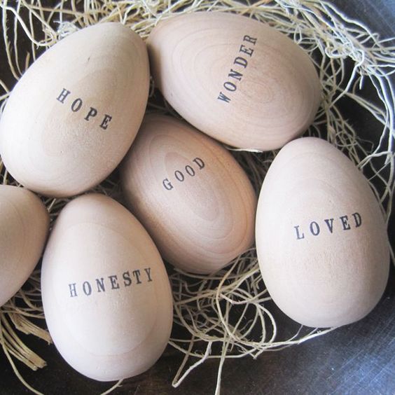 15 idee geniali per decorare le uova di Pasqua mywedding.com