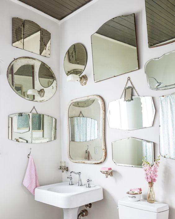utilizzare gli specchi in bagno