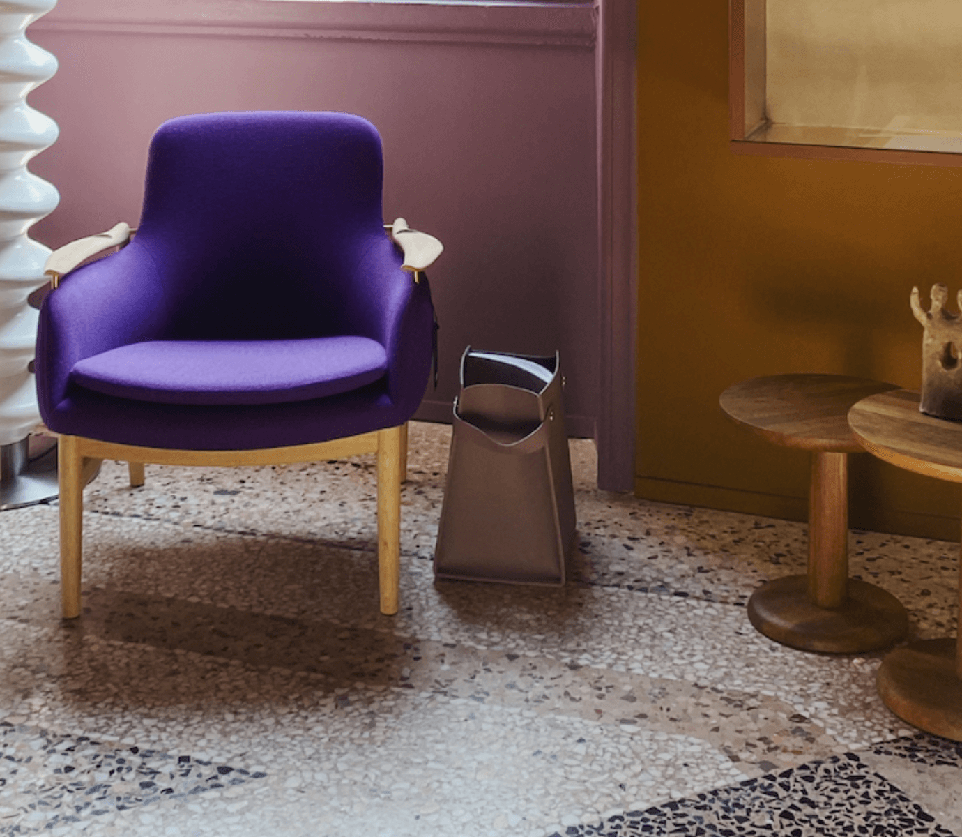 Outfit & Interior: Viola Very Peri / Zigzagmom